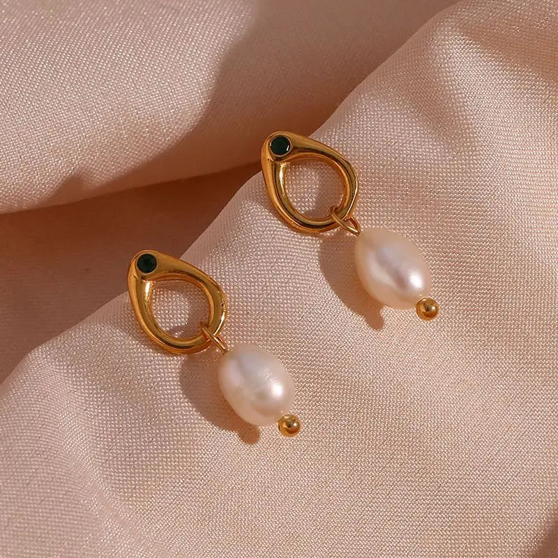 Brinco Pérola Esmeralda Banhado em Ouro 18K