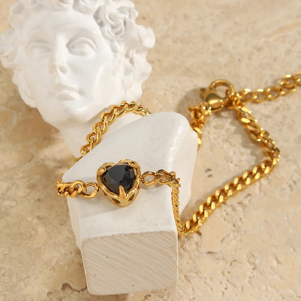 Pulseira Eternal Love Banhado em Ouro 18K Pulseira Eternal Love Banhado em Ouro 18K Azzura