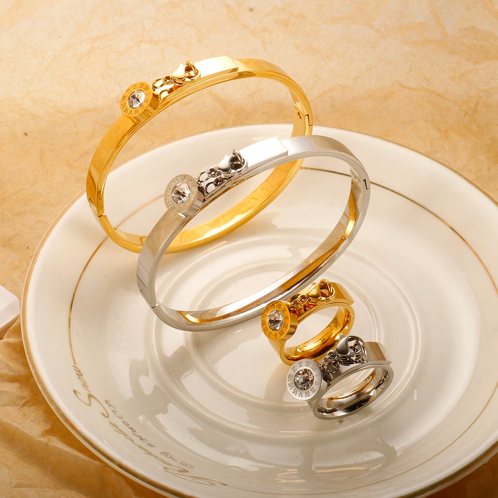 Bracelete Circulo Romano Banhado em Ouro 18K - Azzura