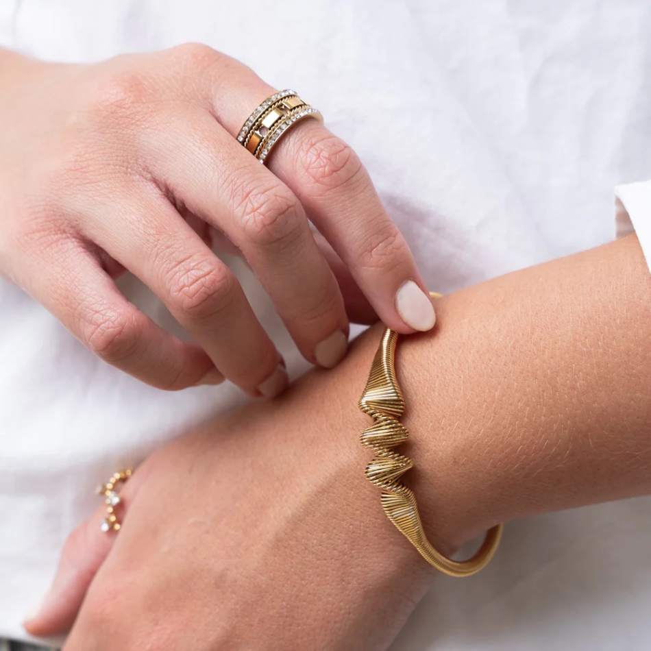 Bracelete Feminino Sobre as Ondas Banhado em Ouro 18K - Azzura